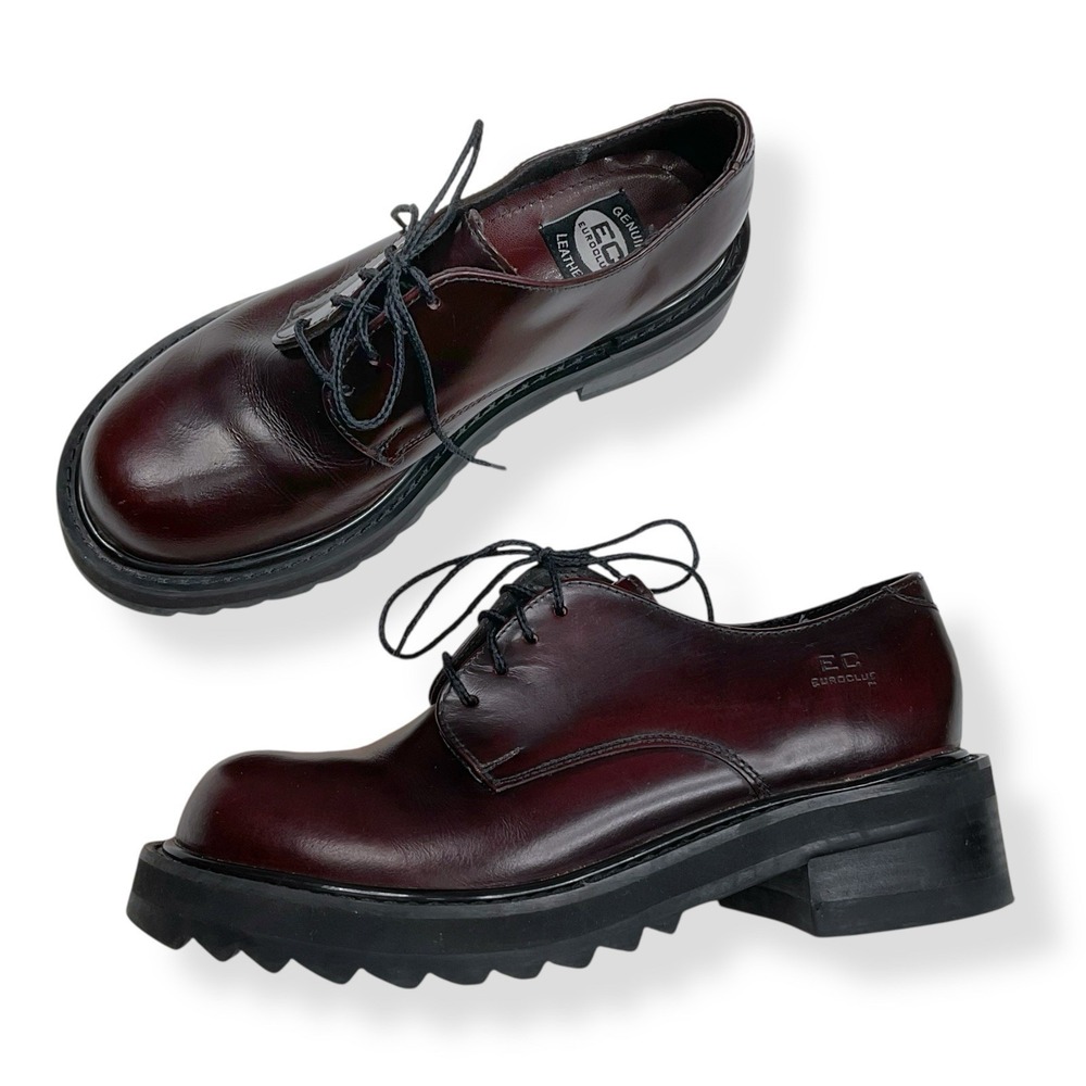 Women's Lace-Up Chunky Shoes in Burgundy